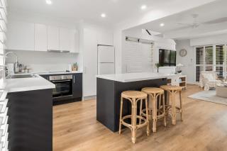 Freshly refurbished townhouse close to Noosa River - 8