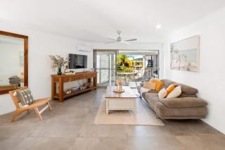 Sandy Daze - Noosa Sound canalfront apartment - 0