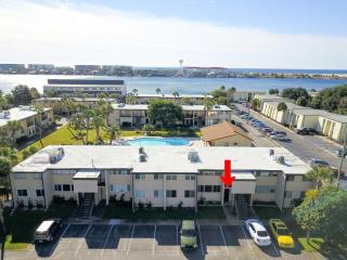 Sea Palm Breeze - 3
