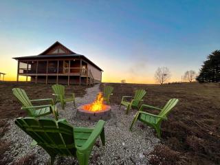 Cat's Cradle - RRG Sunset Views Hot Tub WiFi Pet Friendly Near Natural Bridge State Park - 3