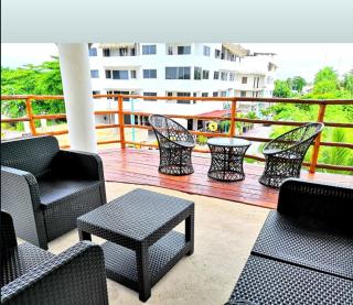 El Fuerte Beach Apartments - 9