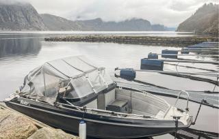 Beautiful Home In Farsund With Kitchen - 4