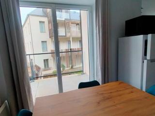 Appartement neuf au cœur du Palais - FR-1-418-275 - 4