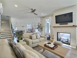 Serene 5BR Farmhouse Retreat in Shoreline Perfect for Gathering & Relaxing - 7