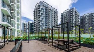 Mactan Newton Retreat WiFi Hot Water Smart TV - 3