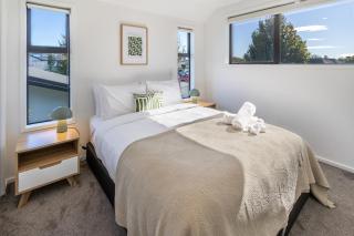 Central Townhouse Near One NZ Stadium & Te Pae - 9