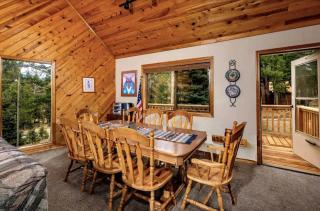 Charming 3-bedroom Angel Fire Cabin - 1