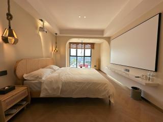Puyue Boutique Inn-璞悦轻奢民宿-English reception-Ticket service-Laundry-Kung fu Tea-5 mins to Tianmenshan - 6