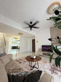 The PrimeNest Melaka 4BR with Netflix Near A'Famosa Resort - 7