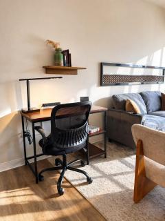 East Side Luxury 1BR Apt - Near Brady St with Balcony and Lounge - 4