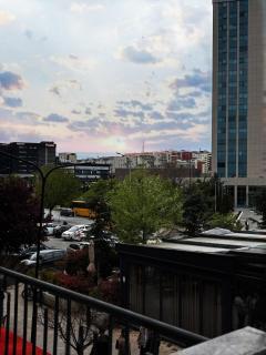 Ritas Apartment Heart of Prishtina - 8
