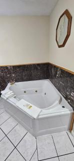 Travelodge by Wyndham Wenatchee - 5