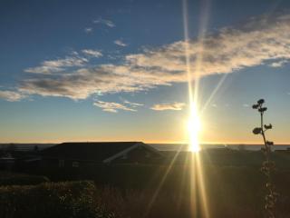 Cozy Vacation Home With Sea View - 1