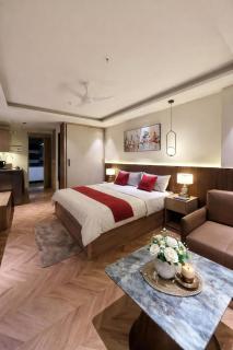 LaCasa Heights - 1