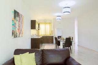 North Side Apartment 1 - 6