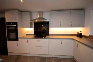 Stylish 5BR Leiston Retreat Near Sizewell & Coast - 1