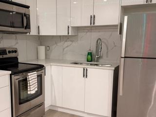 Cozy 1-Bedroom Apartment in Calgary with Kitchenette - 5