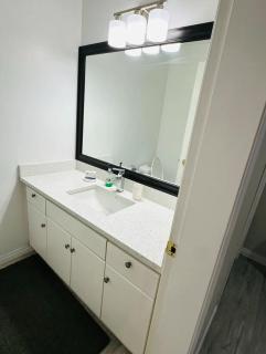 Alex Fraser Calm and Cozy Retreat 2 - 5