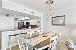 Emerald Beach 1830 - 2 Bedroom2 BathBunks Sleeps 8 - 1