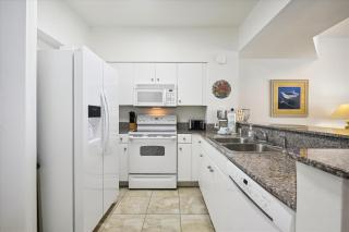 Shores of Panama 1717 - 1 Bedroom Bunk room Sleeps 6. Gulf-Front with Oversized Balcony - 9