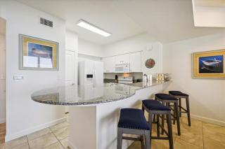Shores of Panama 1717 - 1 Bedroom Bunk room Sleeps 6. Gulf-Front with Oversized Balcony - 2