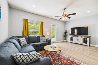 7664 Shadow Lake - Hathaway Hideout - 3 Bedroom Sleeps 9 - 9