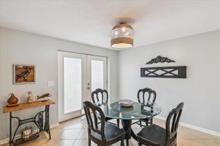 5708 Sunset Ave - Cozy 2 Bdrm2Bath Home. 7 Minute Walk To Beach - 3