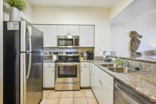 Shores of Panama 316 - 3rd Floor 1 Bedroom Sleeps 6. Reserved Parking - 8