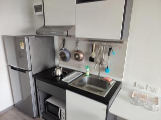 Cozy Apartment at BTS Wutthakat Icon Siam, Bangkok - 2