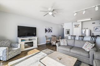 Shores of Panama 630-1BdBunks Sleeps 6. Beach Front Free Fun Reserved Parking Space - 1