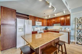Laketown Wharf 1003 Gulf View Sleeps 6. Free Fun Updated - 2