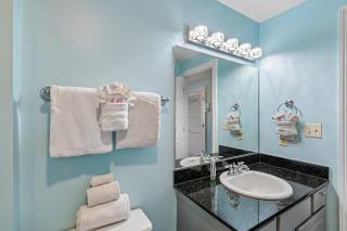 Calypso 1207W - 1 BedroomBunks Sleeps 6. Amazing View - 1