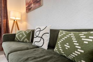 New Spacious 2BR Hartlepool Long Stay Deals - 3
