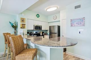 Shores of Panama 415-Beach Front 1 Bdrm2Bath Sleeps 6. Amazing Condo View 4th Floor - 8