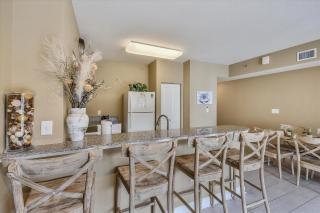 Shores of Panama 1804 - 2 Bedroom Bunkroom Sleeps 8. Updated Free Fun. - 1