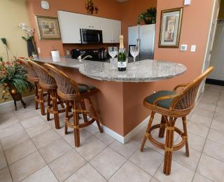 6th Flr wParking 2 BedBunks2.5 Ba. Free Fun - 9