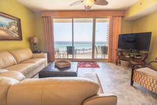 Shores of Panama 621-Sleeps 8 Free Beach Fun Reserved Parking Space - 0