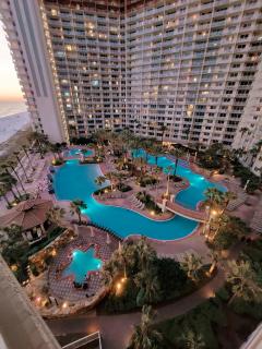 Shores of Panama 620-Sleeps 8 Free Fun Reserved Parking Space Updated Beach Chairs INCLUDED - 2