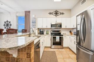 Shores of Panama 401 - 4th Floor 3 Bedroom3 Bath Sleeps 8. Same Floor Resv. Parking - 8
