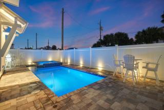 LUX Family Teddy's Heaven - Beachfront - 6 Seater LSV - Pool-Hottub - 5