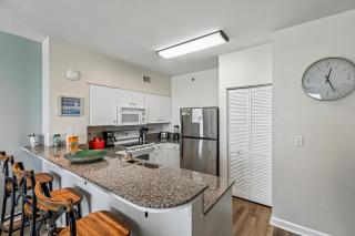 Shores of Panama 719 - Spacious 7th Flr 2 BR Plus Bunks3 BA with Parking - 8