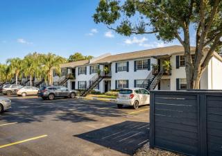 Landing Apartments - The William at Westshore - 4