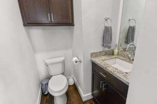 Modern 3BR Near DT NRG & FIFA I Rooftop Garage - 2