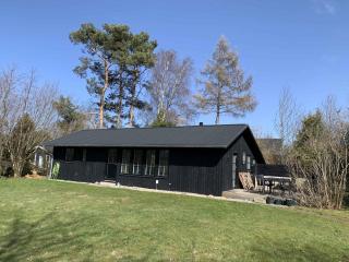 Charming Holiday Home At Sought-After Tisvilde - 2