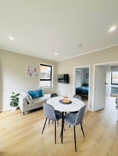 4 bedrooms home in Springvale, Ideal for Families and Groups - 3
