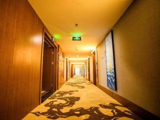 James Joyce Coffetel Xinyang Municipal Government Railway Station - 6