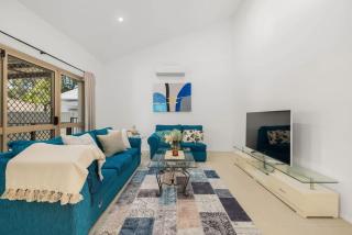 Modern 3BR Home AC ThroughoutClose to Beach Shops - 4
