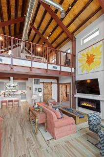 Desert Mountainside A-Frame | Stunning Views - 1