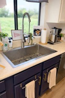 Vino & Vibes | 3BR | Hot Tub + Views + Game Room - 1