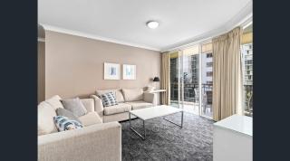 Chevron Renaissance - Private Apartments by Coastal Letting Co - 5
